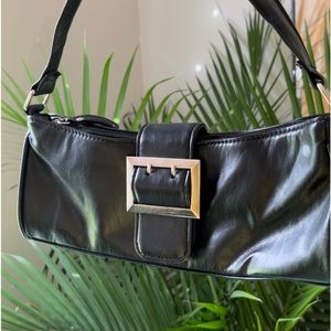Black handbag y2k